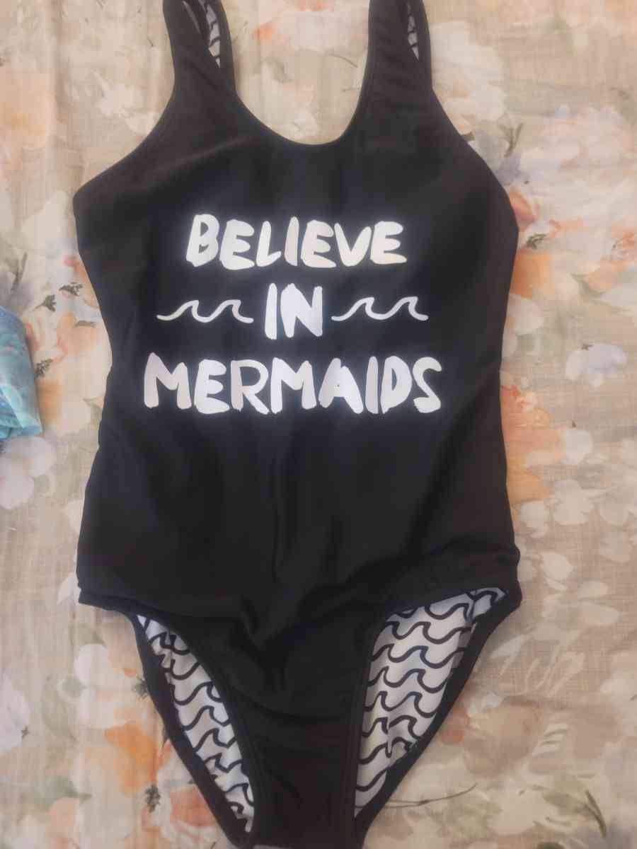 Girls clothes - Hudson, Florida - FleaMarketBay