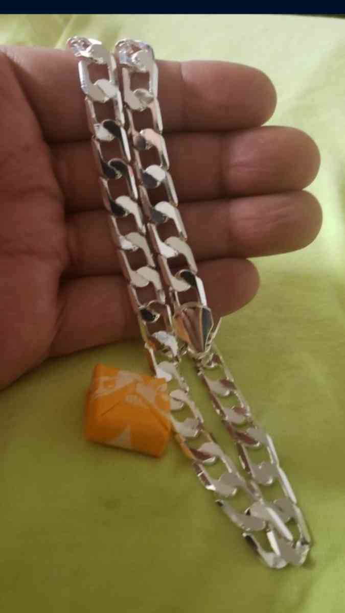 New 925 stamped silver ilver 10mm Cuban Link 24in chain - Fresno, California - FleaMarketBay