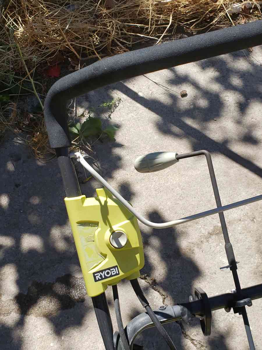 Electric snowblower - Salt Lake City, Utah - FleaMarketBay