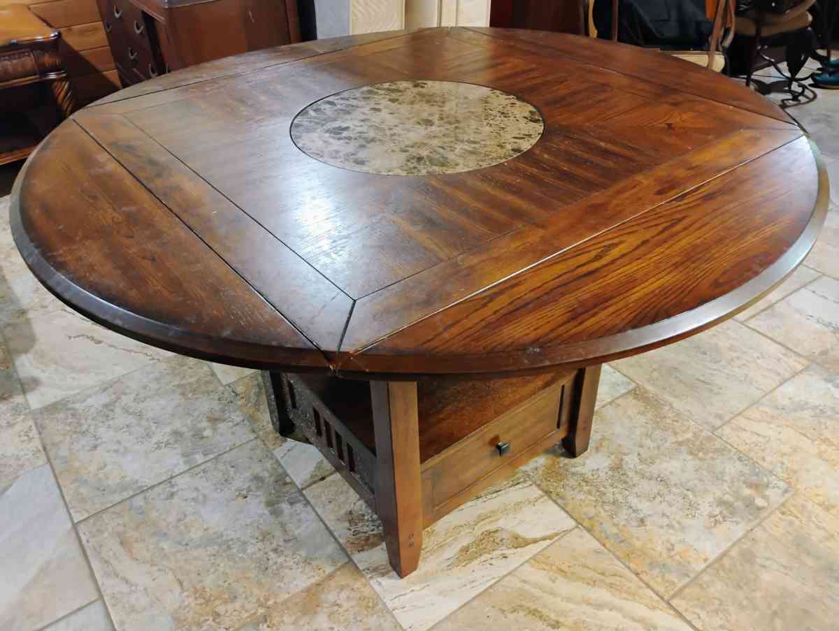 Drop Leaf Table - Marianna, Florida - FleaMarketBay