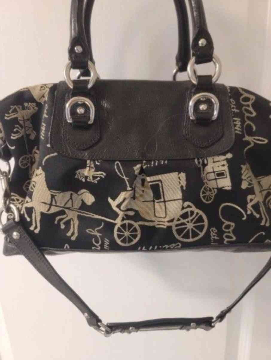 coach bag - Hudson, Florida - FleaMarketBay