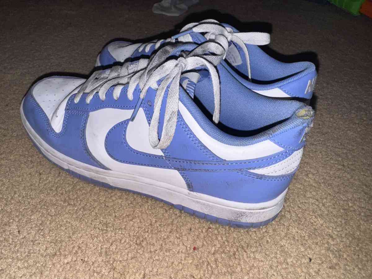 Blue Nike Dunks - Peoria, Arizona - FleaMarketBay