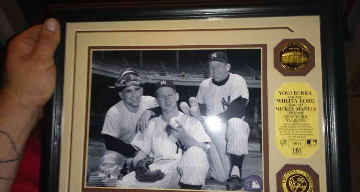 New York Yankees plaque theres only 1000 of them this is 811 - Fort Scott, Kansas