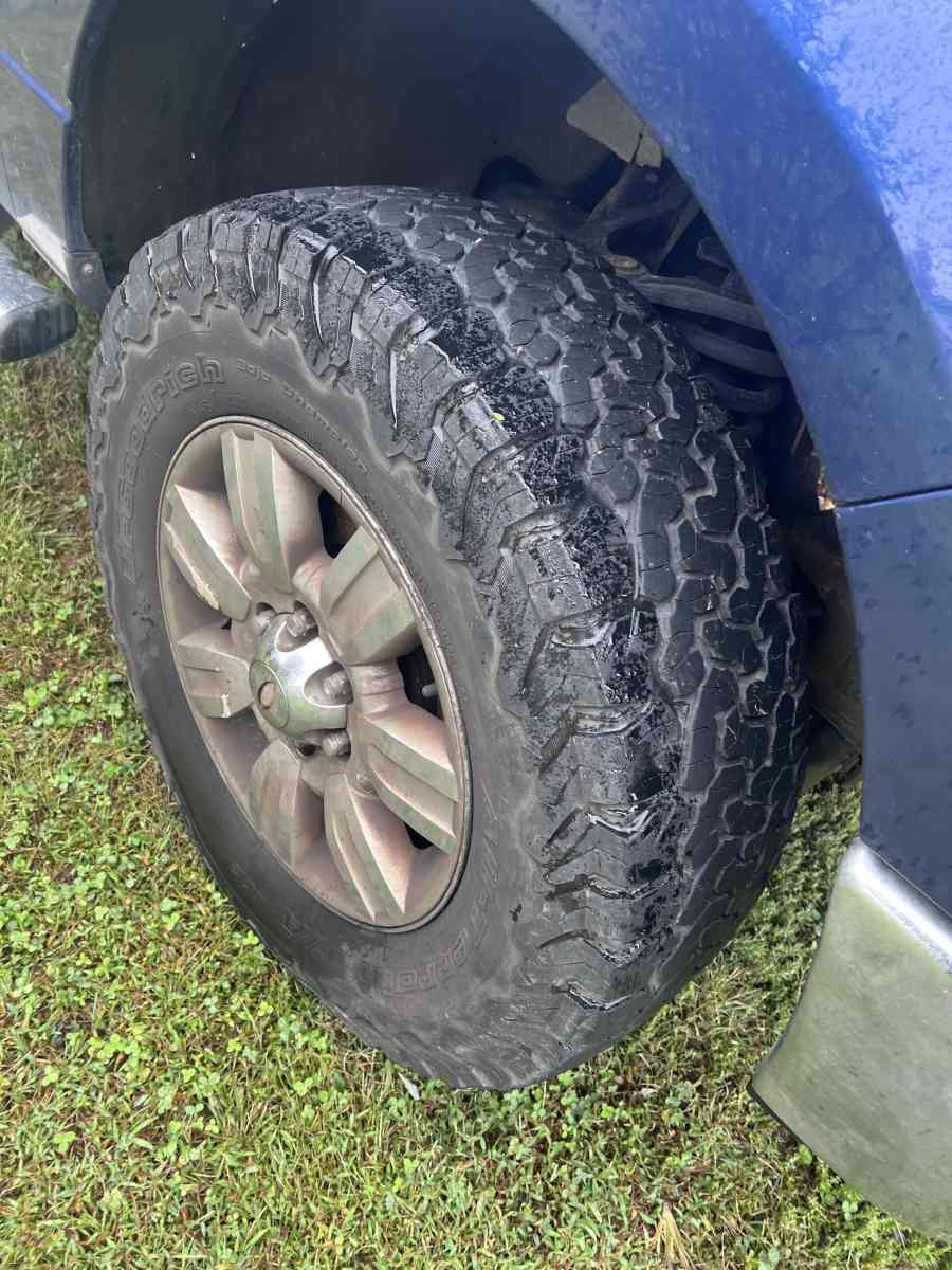 2011 ford f150 rims and tires - Martinsville, Indiana - FleaMarketBay