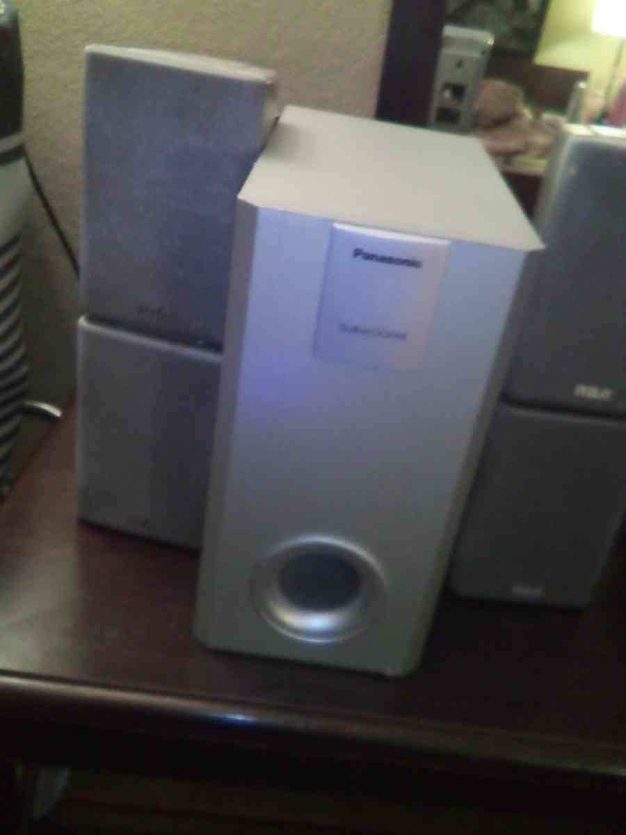 RCA HOME RECEIVER STEREO SYSTEM WITH SUBWOOFER AND SURROUND - Topeka, Kansas - FleaMarketBay