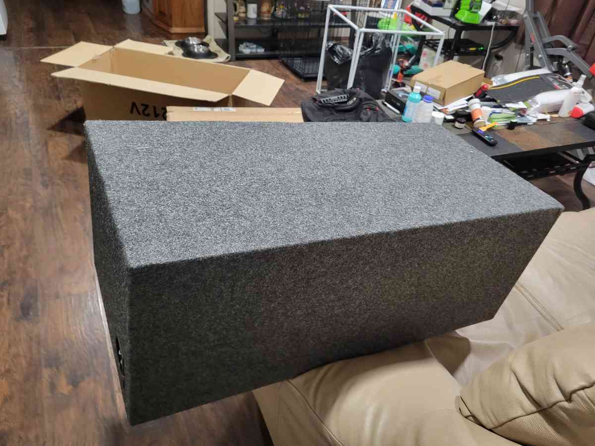 12 inch subwoofers - Matteson, Illinois - FleaMarketBay