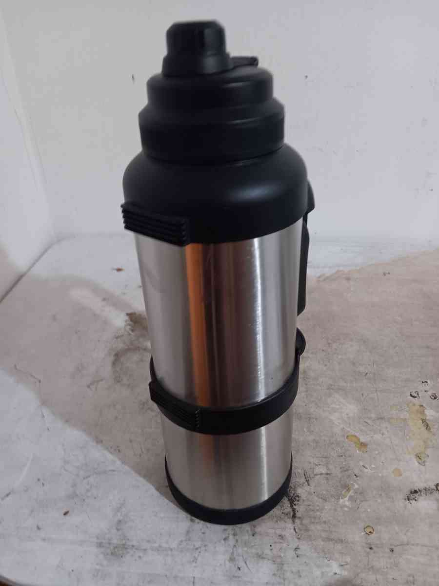 4 litre water jug - Pensacola, Florida - FleaMarketBay