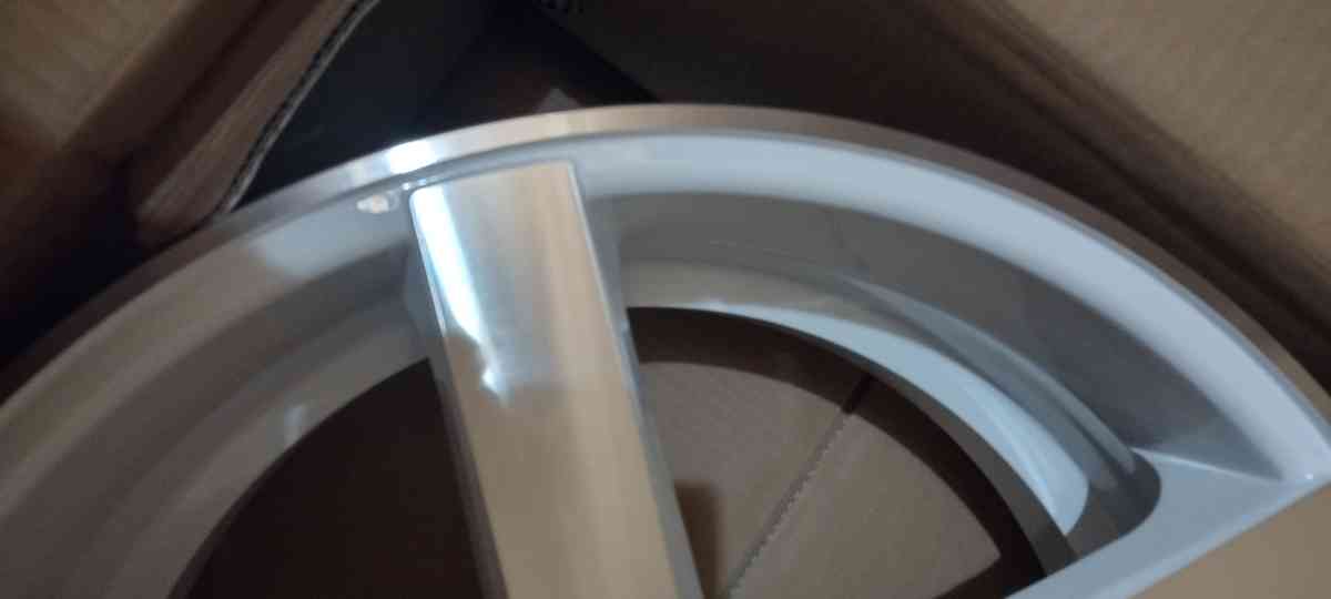 brand new rims - Benicia, California - FleaMarketBay