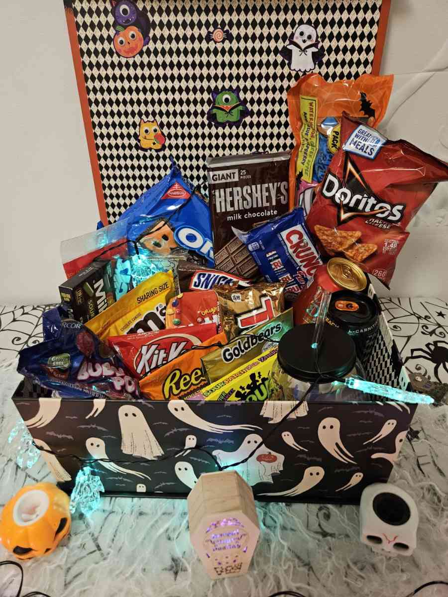 Halloween Candy Basket - Southfield, Michigan - FleaMarketBay