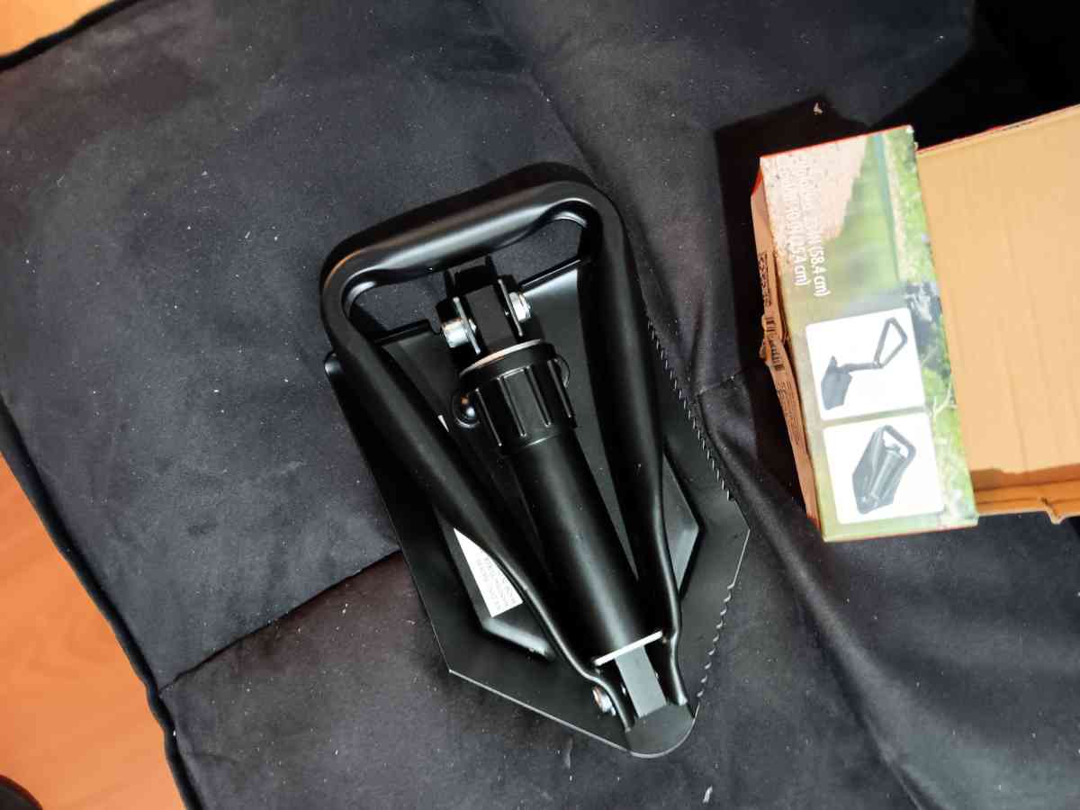folding camp shovel - Pensacola, Florida - FleaMarketBay