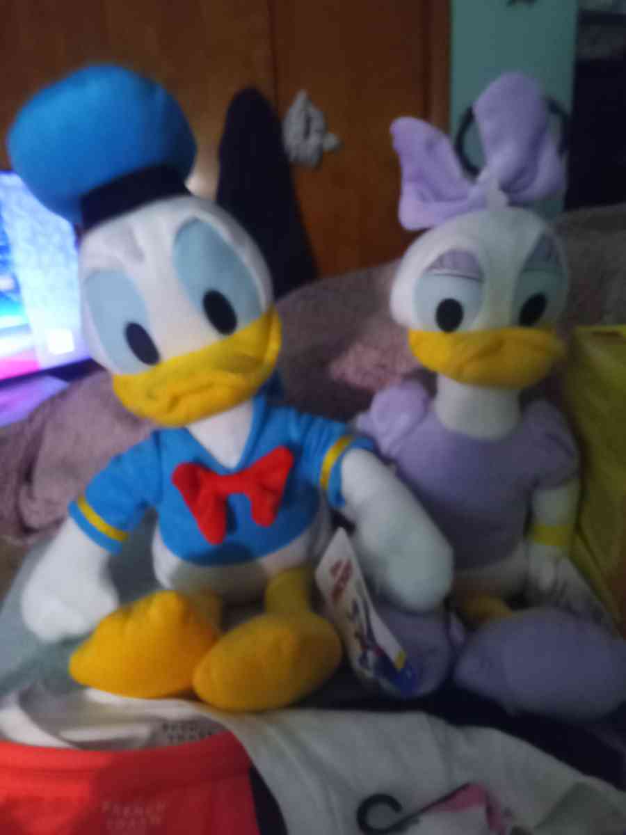 toys bubbles candy socks - Cleveland, Ohio - FleaMarketBay