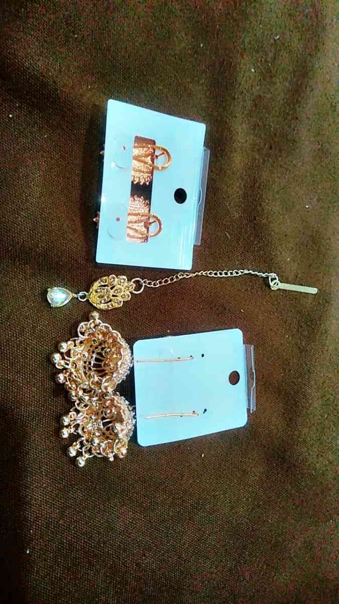 ear rings new - Achilles, Virginia - FleaMarketBay