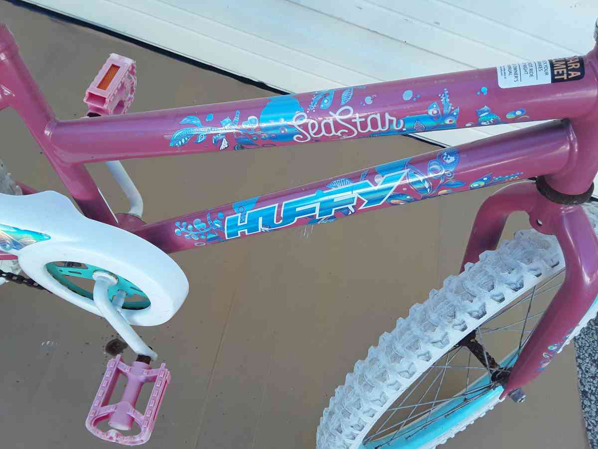 Nice White Girls 20 Huffy Sea Star Bicycle Like New - Williamstown, New Jersey - FleaMarketBay