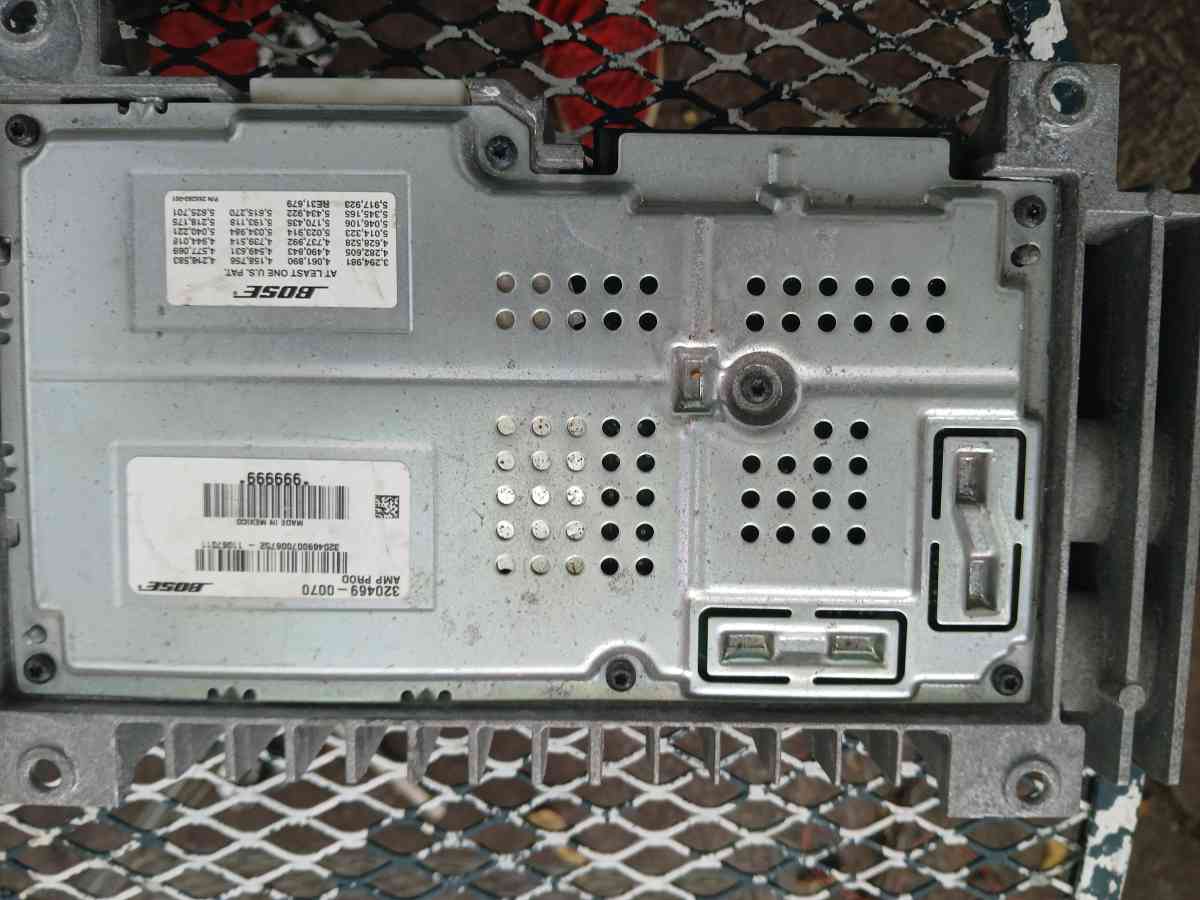 20172018 NISSAN ARMADA AMPLIFIER BOSE AUDIO SYSTEM  RH QUART - Dayton, Ohio - FleaMarketBay
