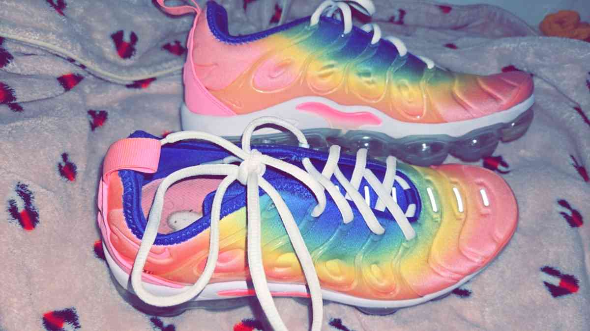 Nike Air Vapormax - Fresno, California - FleaMarketBay