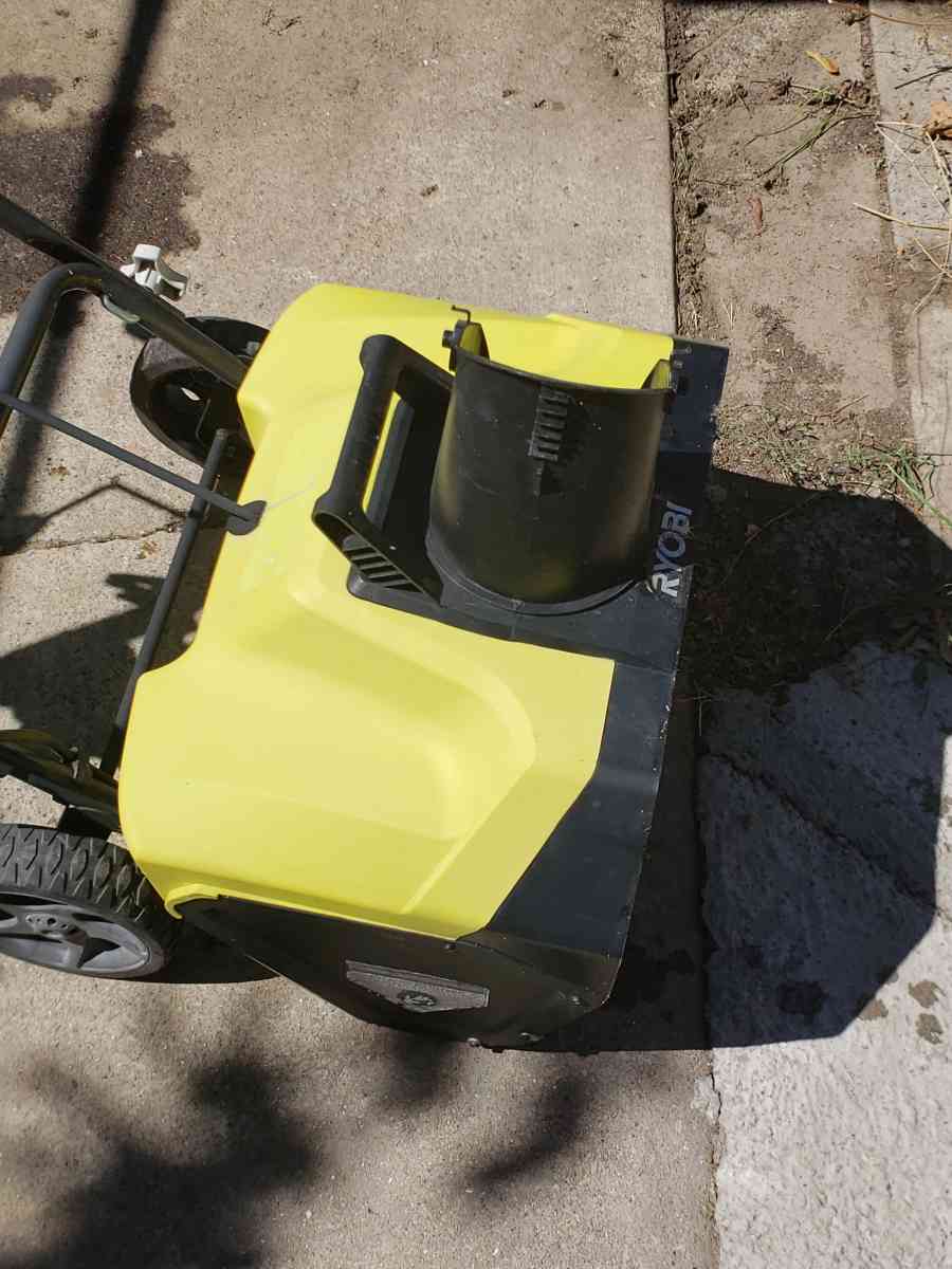 Electric snowblower - Salt Lake City, Utah - FleaMarketBay