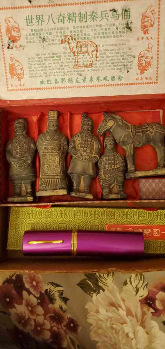 Emperor Qin Shi Huang Soldier Figurine Set Vintage - Buffalo, New York