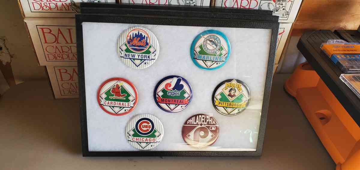 mlb baseball large style team pins - Huntington Beach, California - FleaMarketBay