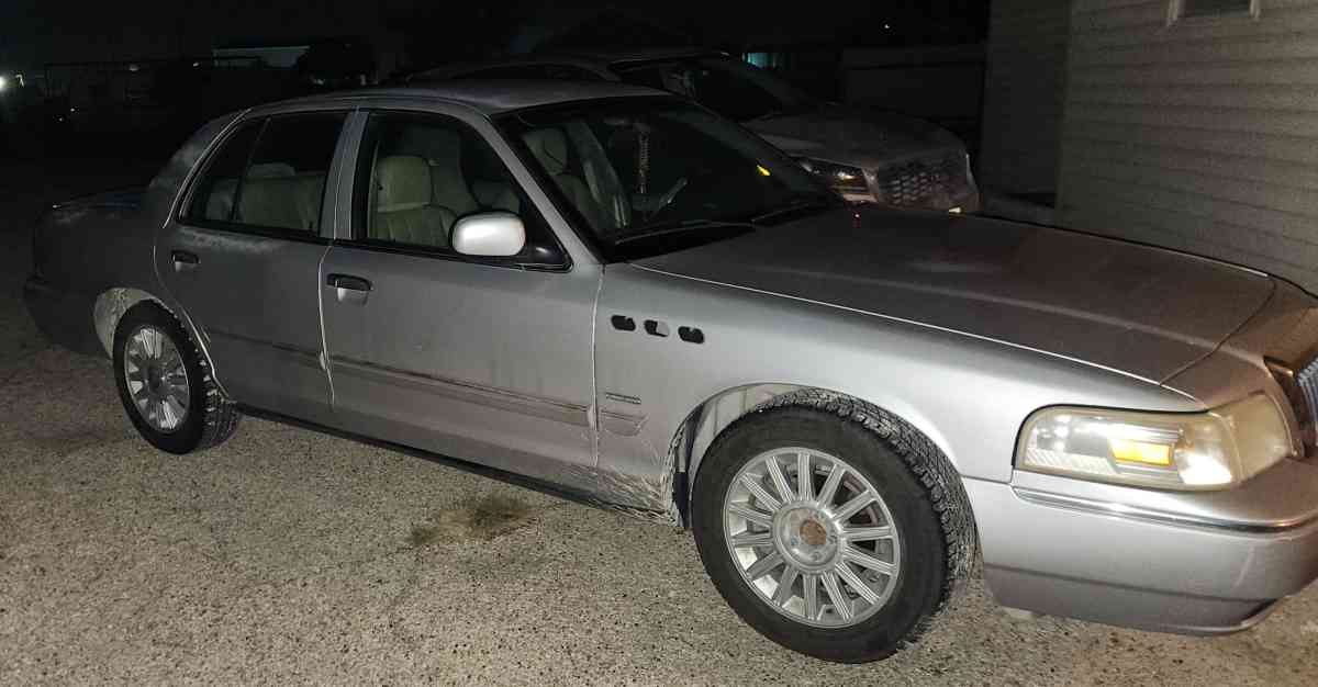 2009 Grand Marquis - Odessa, Texas - FleaMarketBay