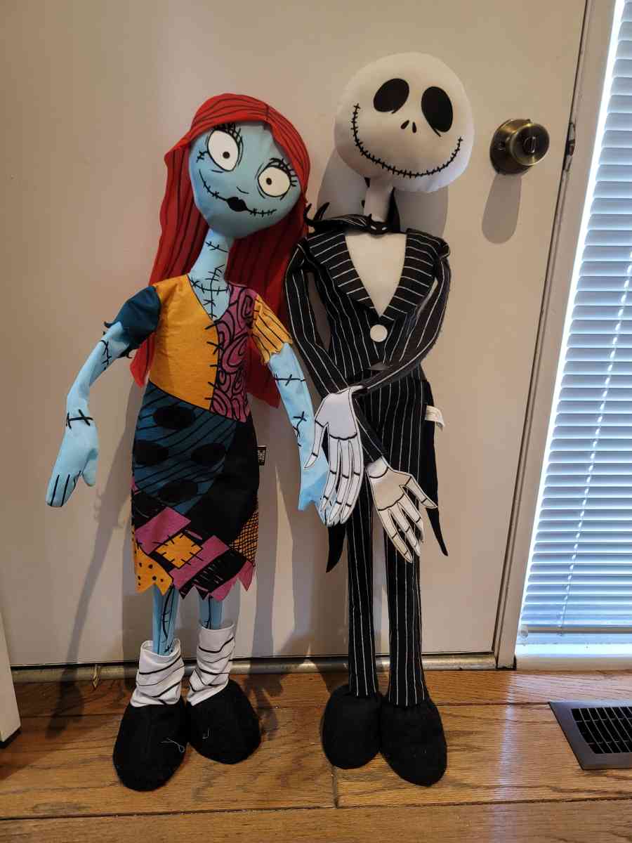 Jack Skellington and Sally - Hoffman Estates, Illinois