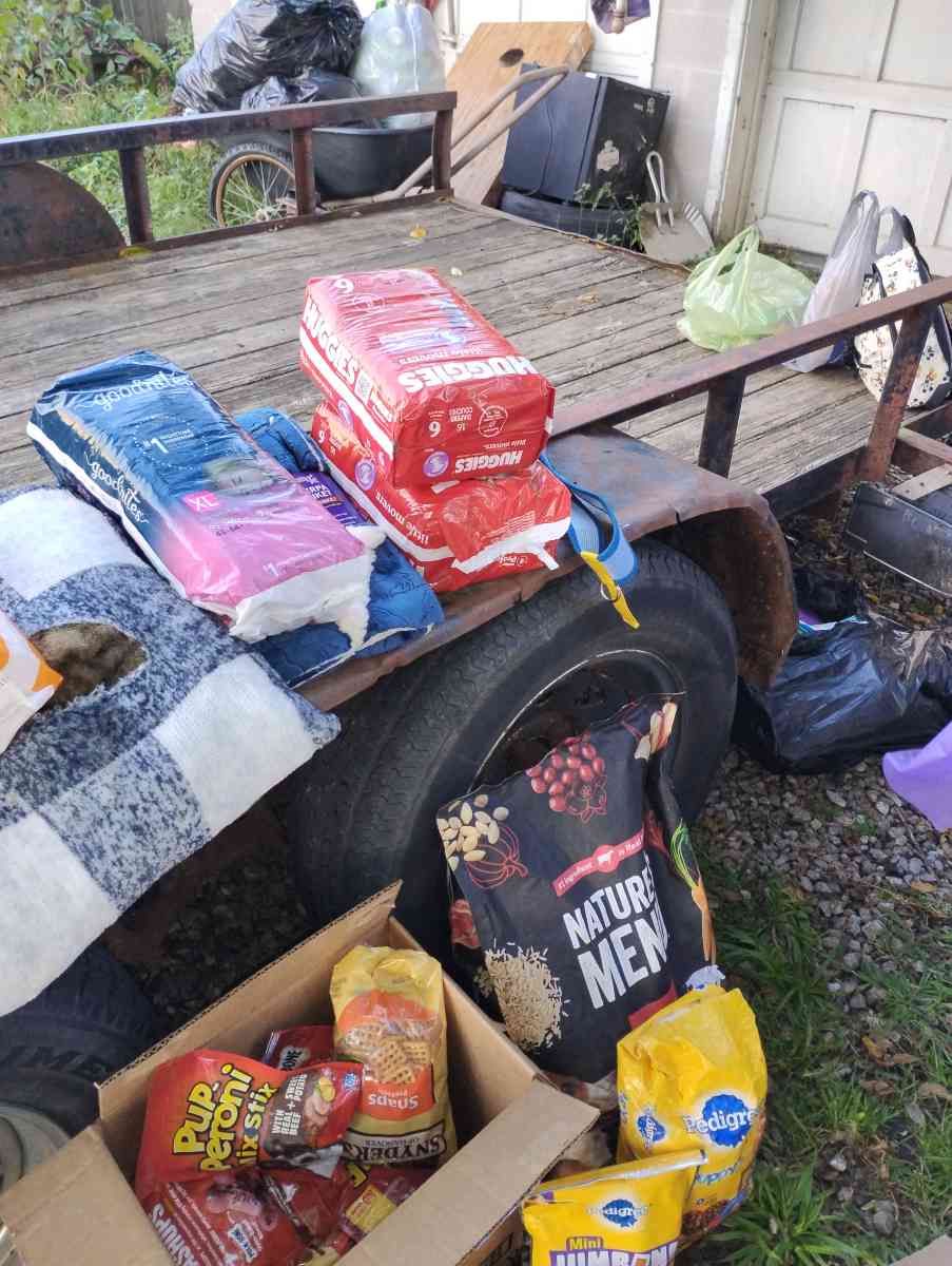 yard sale - Sandusky, Ohio - FleaMarketBay