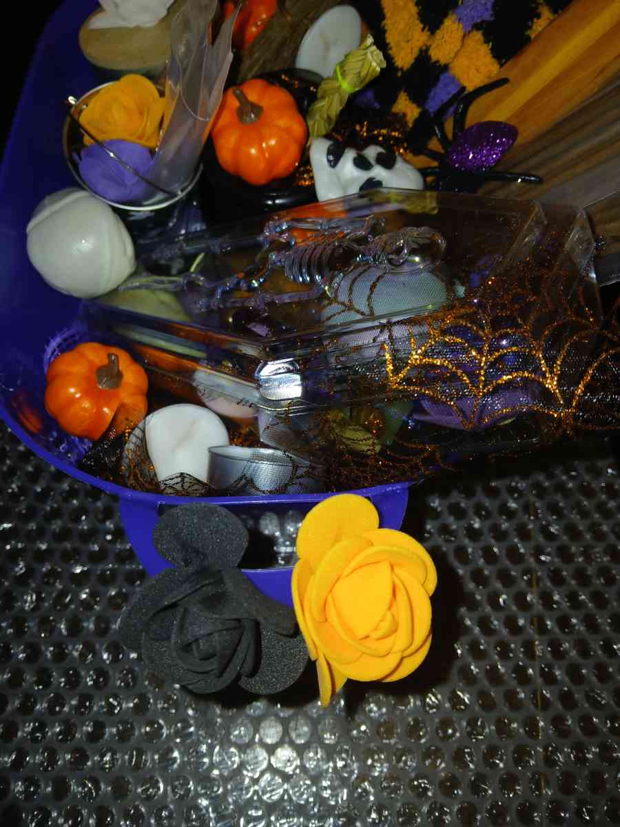 Witchy Halloween Boo Baskets - Belton, South Carolina - FleaMarketBay