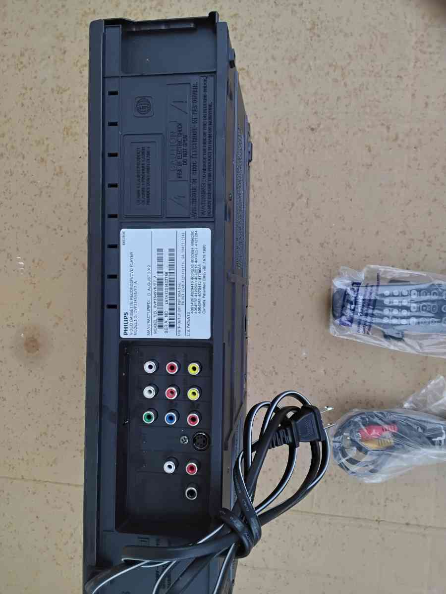 Nice Black Phillips VHS and DVD Player OEM Factory New - Williamstown, New Jersey - FleaMarketBay