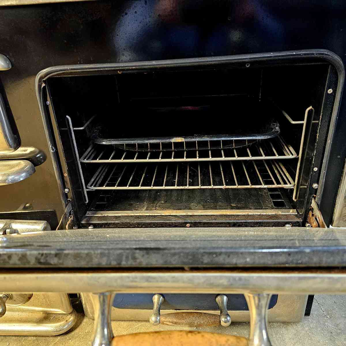 48 inch heartland duel fuel oven - Medora, Indiana - FleaMarketBay