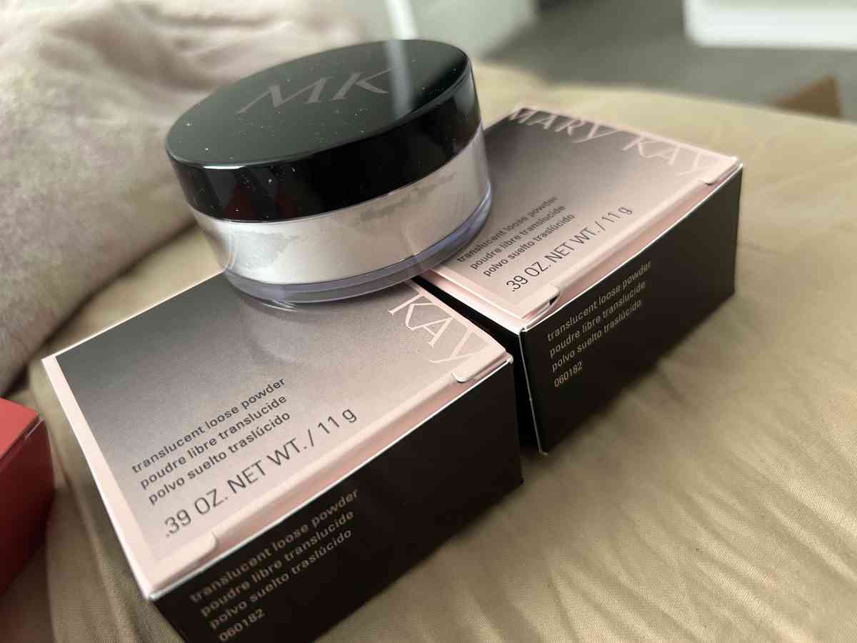 MK Translucent Loose Powder - Dallas, Texas