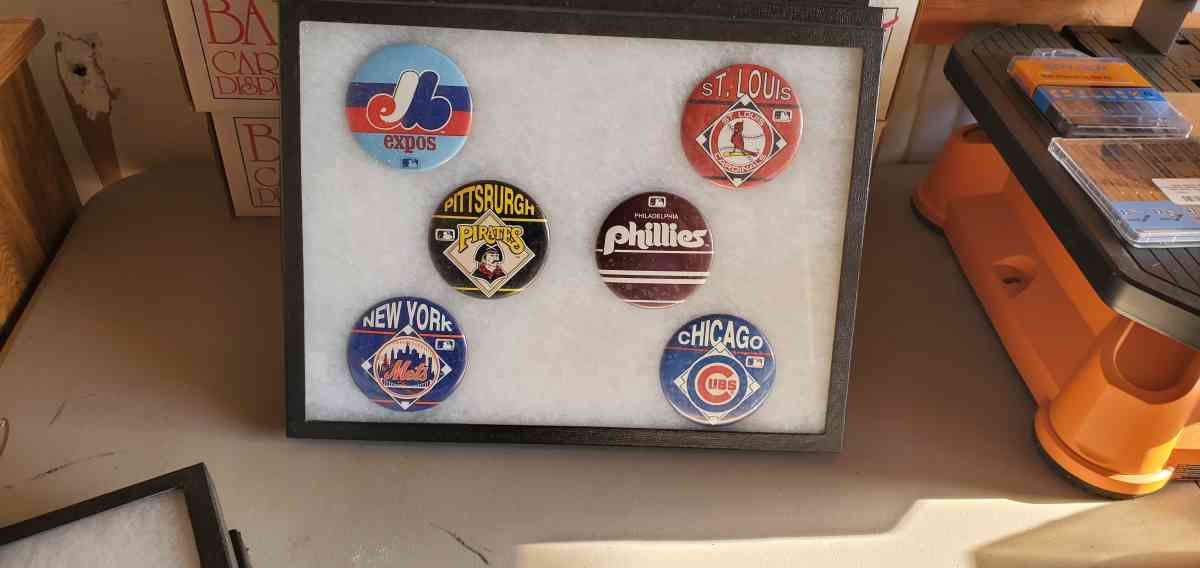 mlb baseball large style team pins - Huntington Beach, California - FleaMarketBay