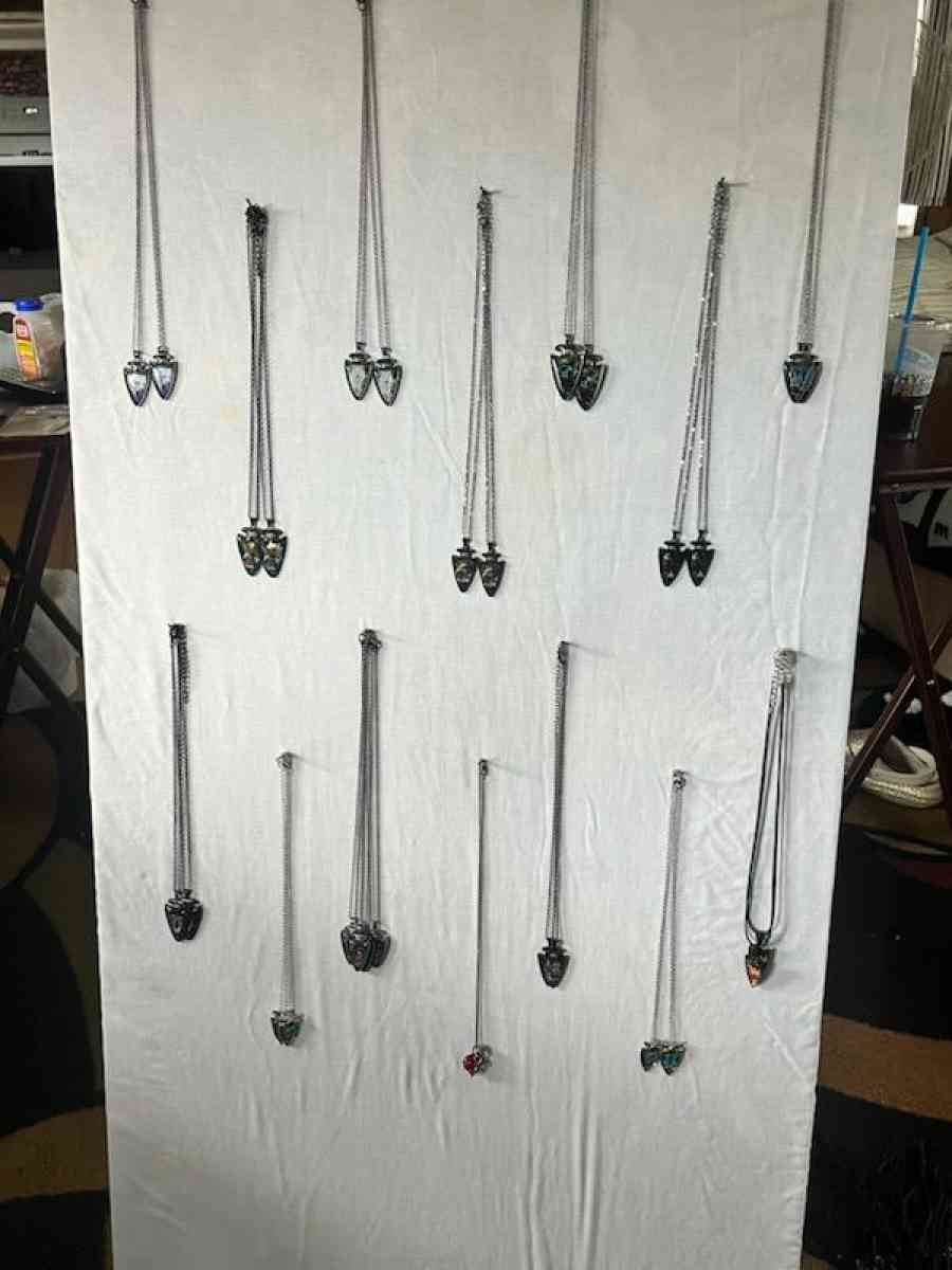 necklaces for sale 2apiece or bulk sale 200 for 400 pieces - Somersworth, New Hampshire - FleaMarketBay