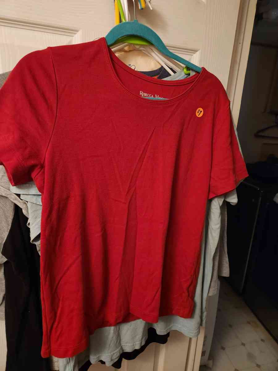 Rebecca Malone size large - Simpson, Louisiana