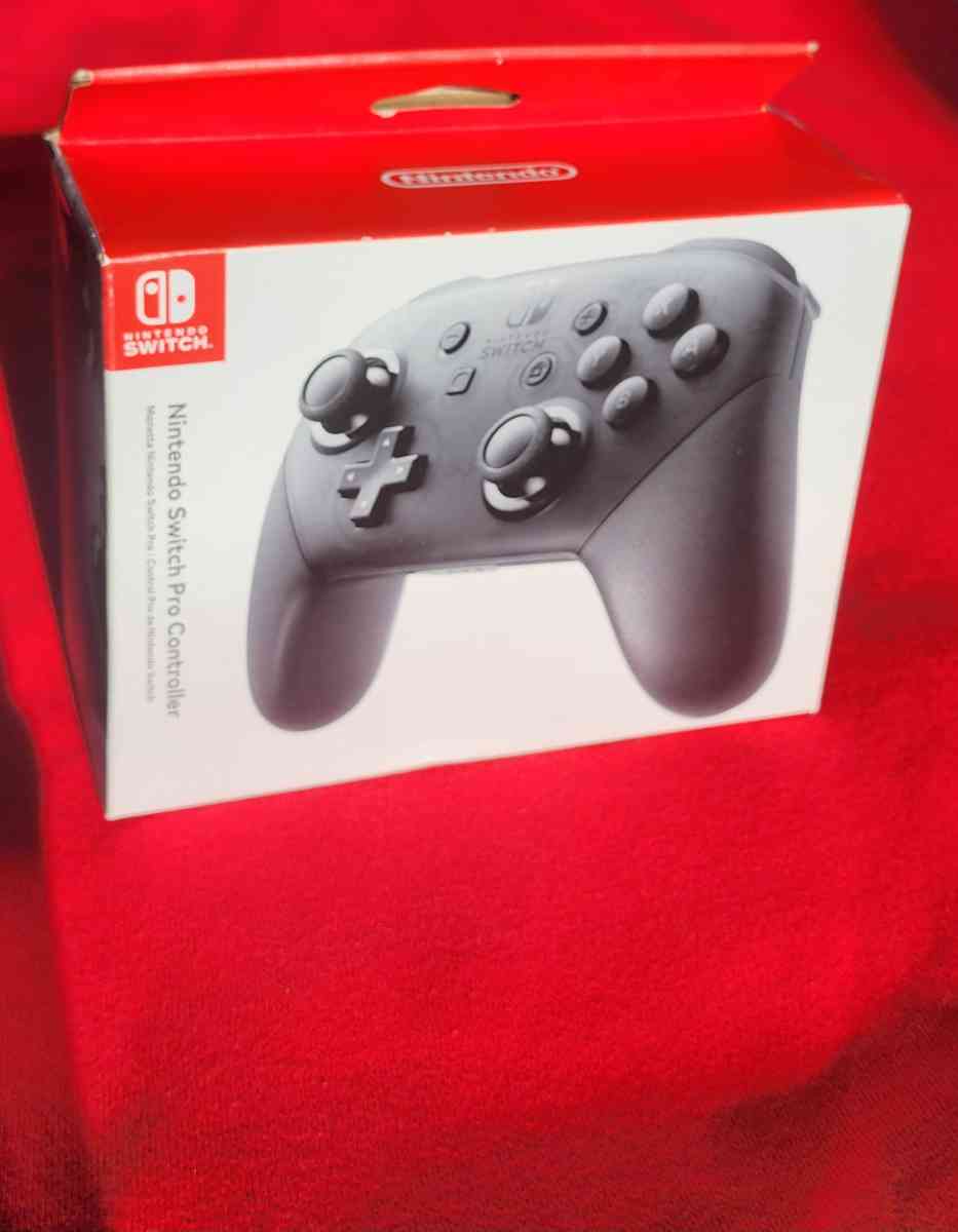 Nintendo Switch Pro Controller Black Brand New - Manteca, California - FleaMarketBay