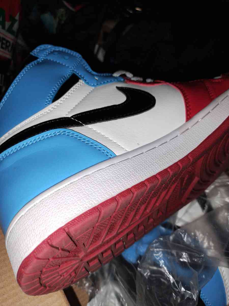 Lott of 6 Pair Nike Adidas 9 on condition - Englewood, New Jersey - FleaMarketBay