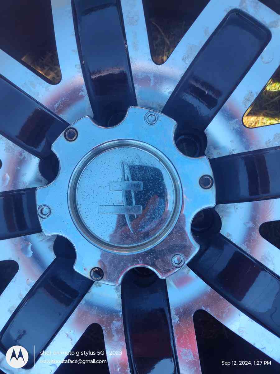 22 HELO Rims wtires - Kingman, Arizona - FleaMarketBay