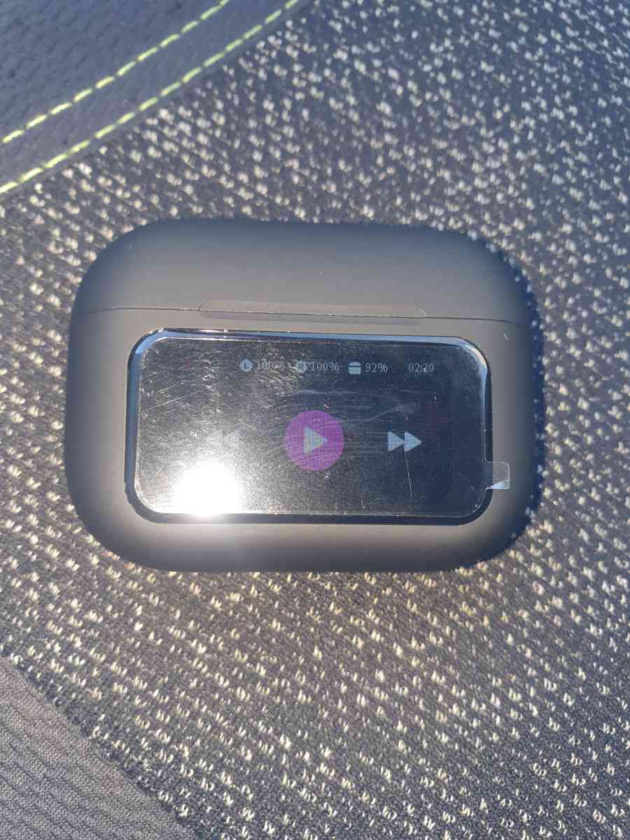 a9 pro wireless earbuds - Chicago, Illinois - FleaMarketBay