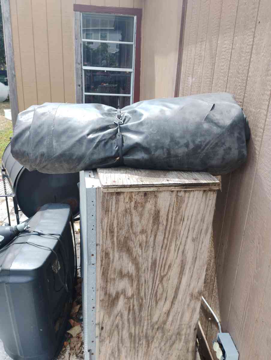 8ft by 6ft tarp - Houston, Texas - FleaMarketBay