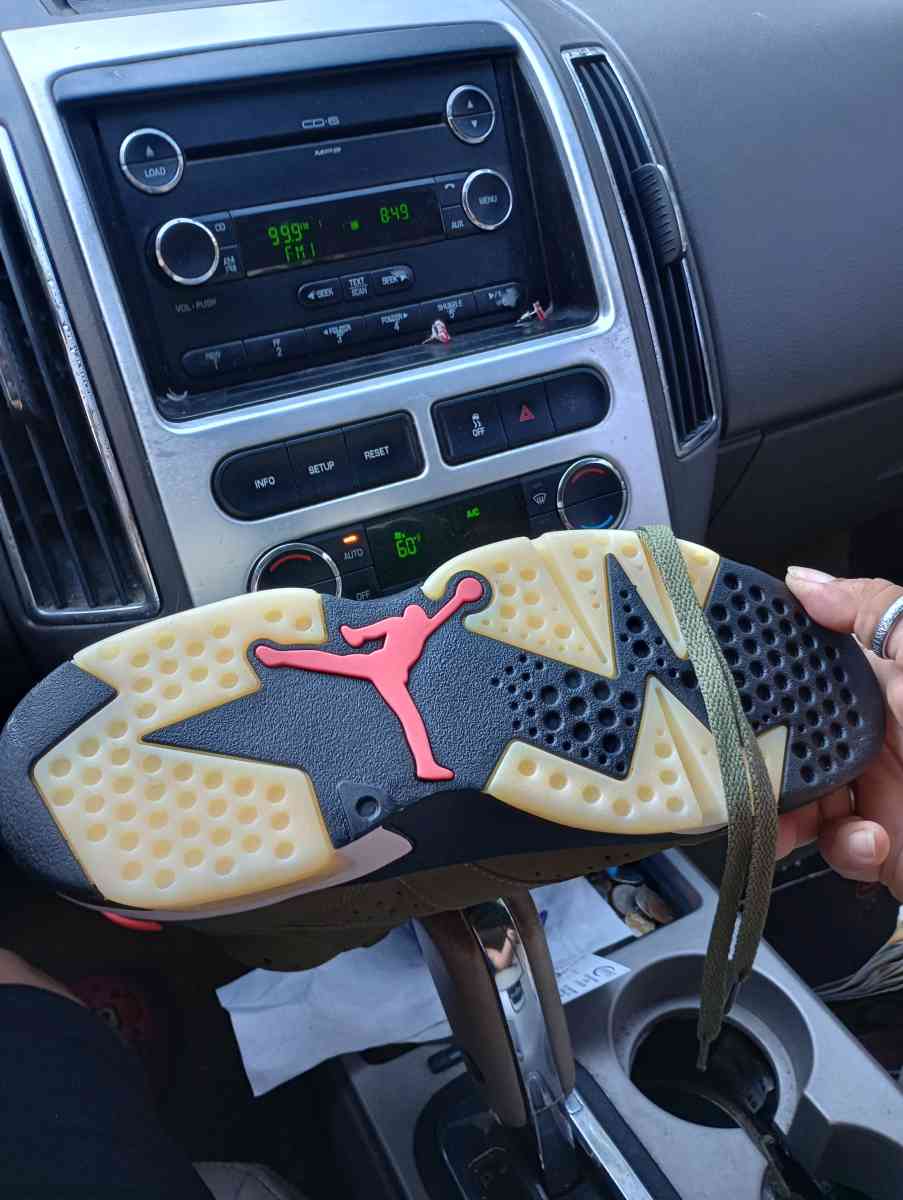 Jordans - Webster, Texas - FleaMarketBay