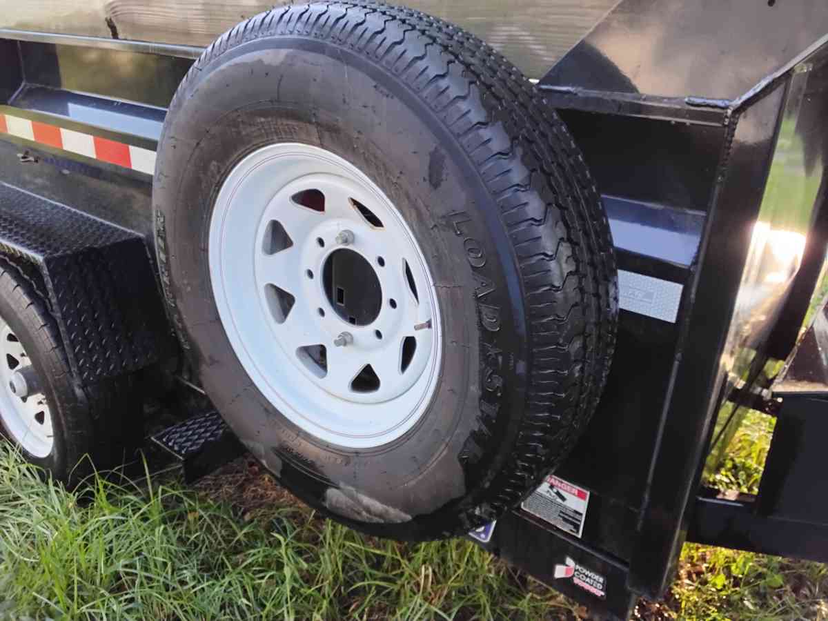 2018 SurTack Dump Trailer with Ramps Like New - Williamstown, New Jersey - FleaMarketBay