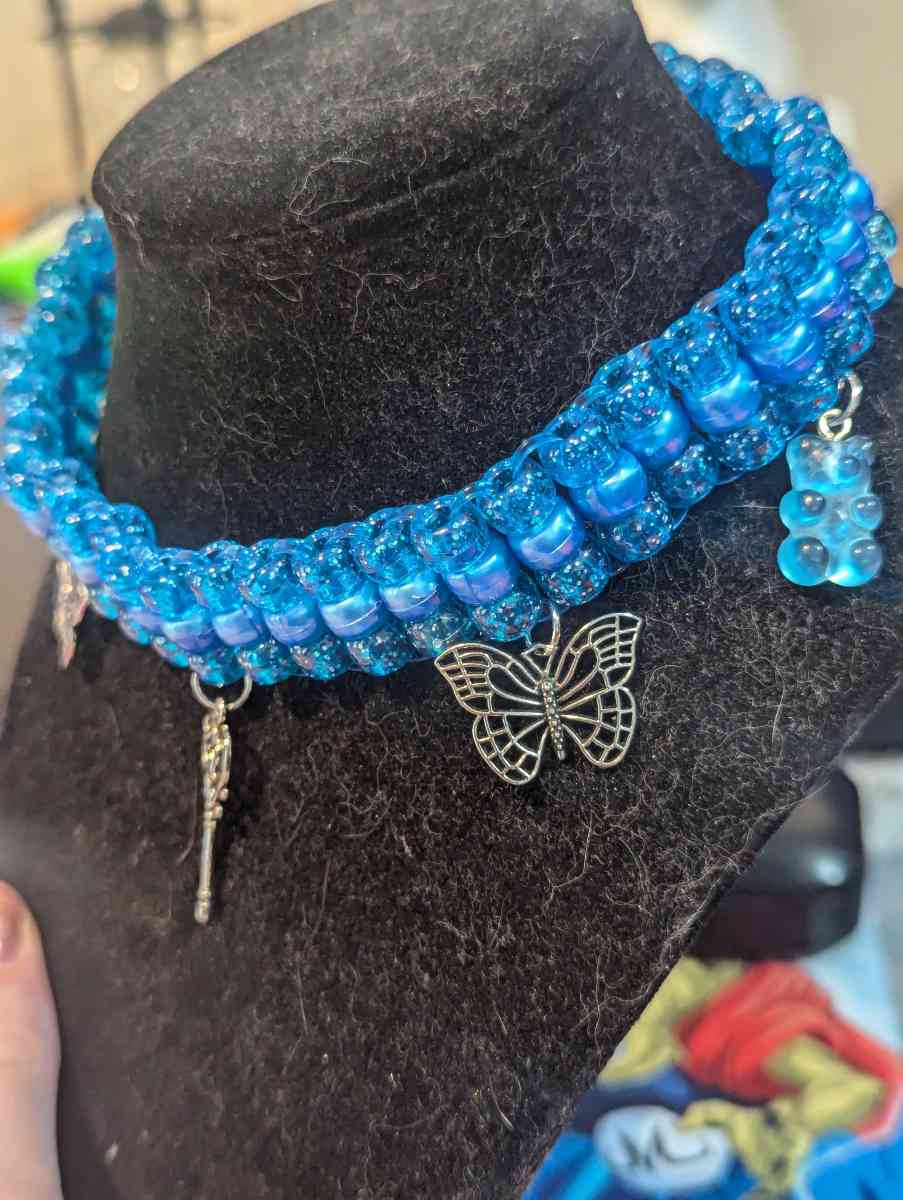 Blue collar - Blanchard, Louisiana - FleaMarketBay