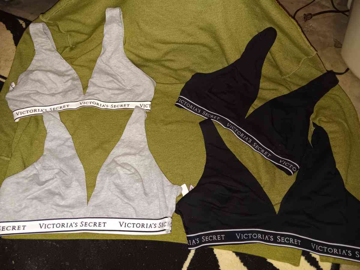 Victoria Secret Sports Bra - Independence, Missouri - FleaMarketBay