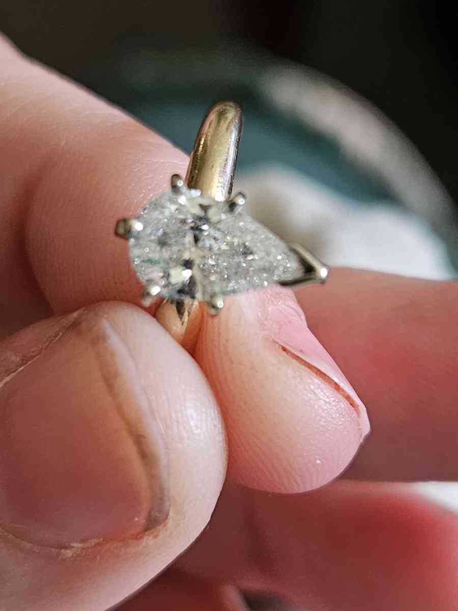 1ct Natural diamond engagement ring - Mountain City, Tennessee - FleaMarketBay