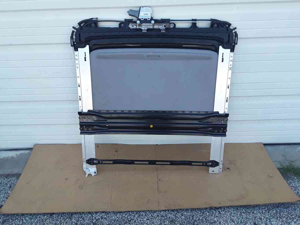 Nice 2014 Toyota Camry Sunroof Assembly OEM Factory Like New - Williamstown, New Jersey - FleaMarketBay