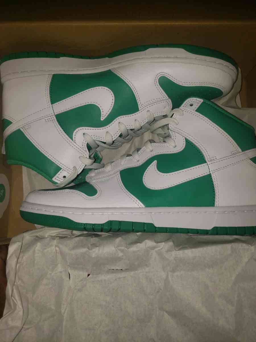 Nike dunk HI retro bittys - West Roxbury, Massachusetts