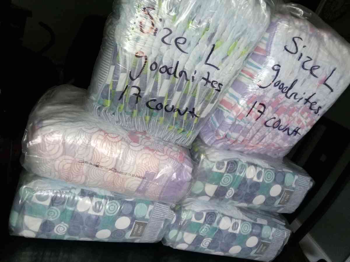 paales barias marcas y talla DIFERENTES PRECIOS - Forest Park, Georgia - FleaMarketBay