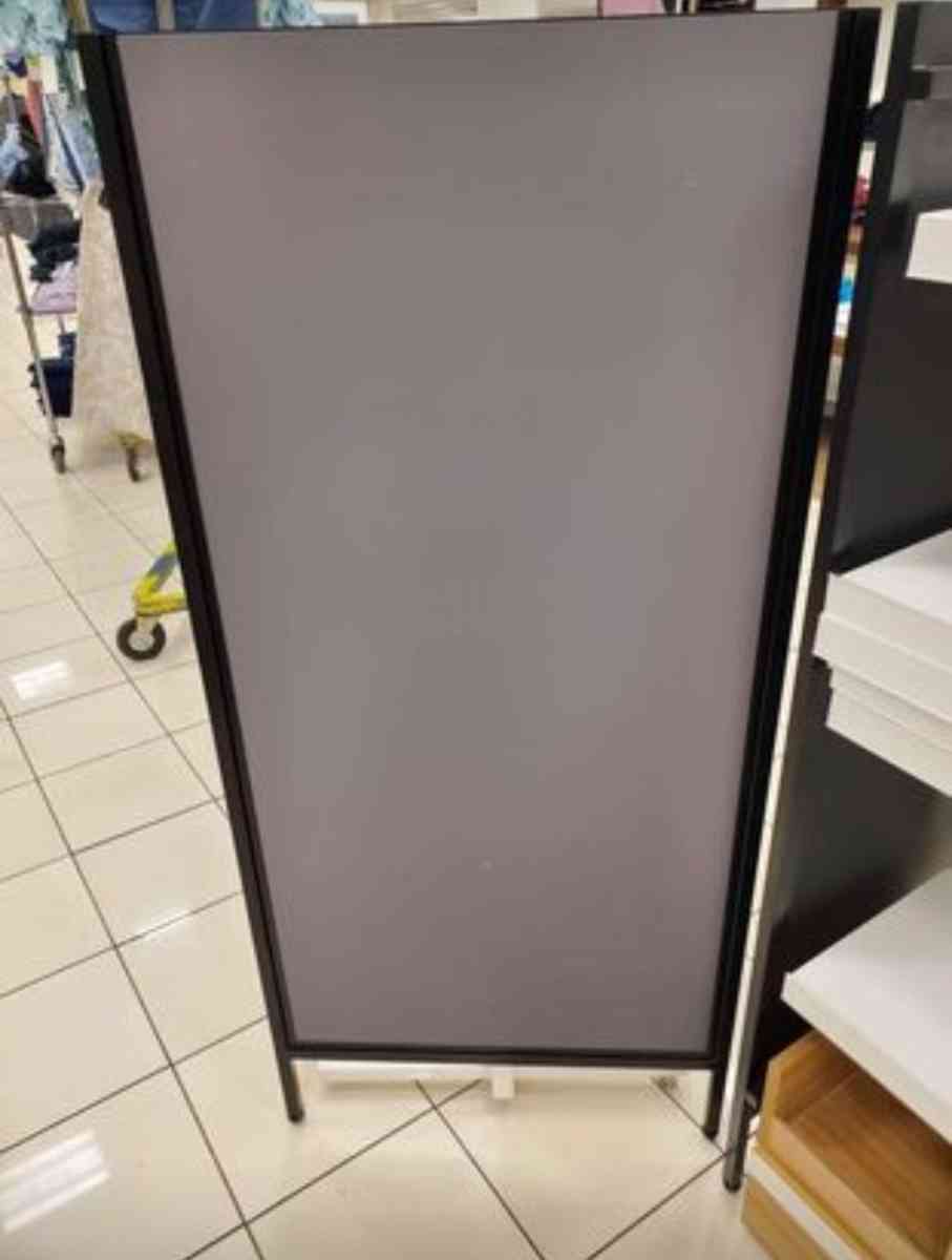 2 Sided Rack W12 Shelves  W5 Glass Shelf End Cap   App 48 x - Rock Island, Tennessee - FleaMarketBay