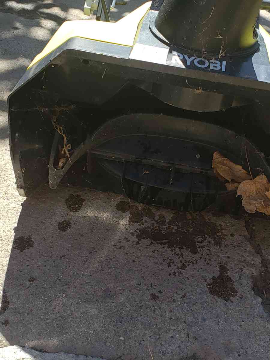 Electric snowblower - Salt Lake City, Utah - FleaMarketBay