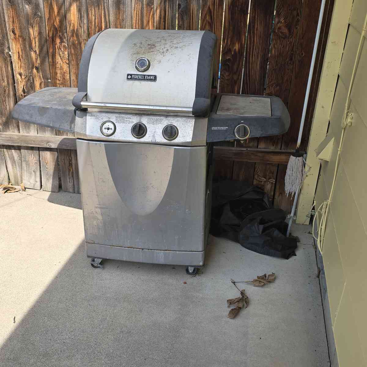 propane grill - Boise, Idaho - FleaMarketBay