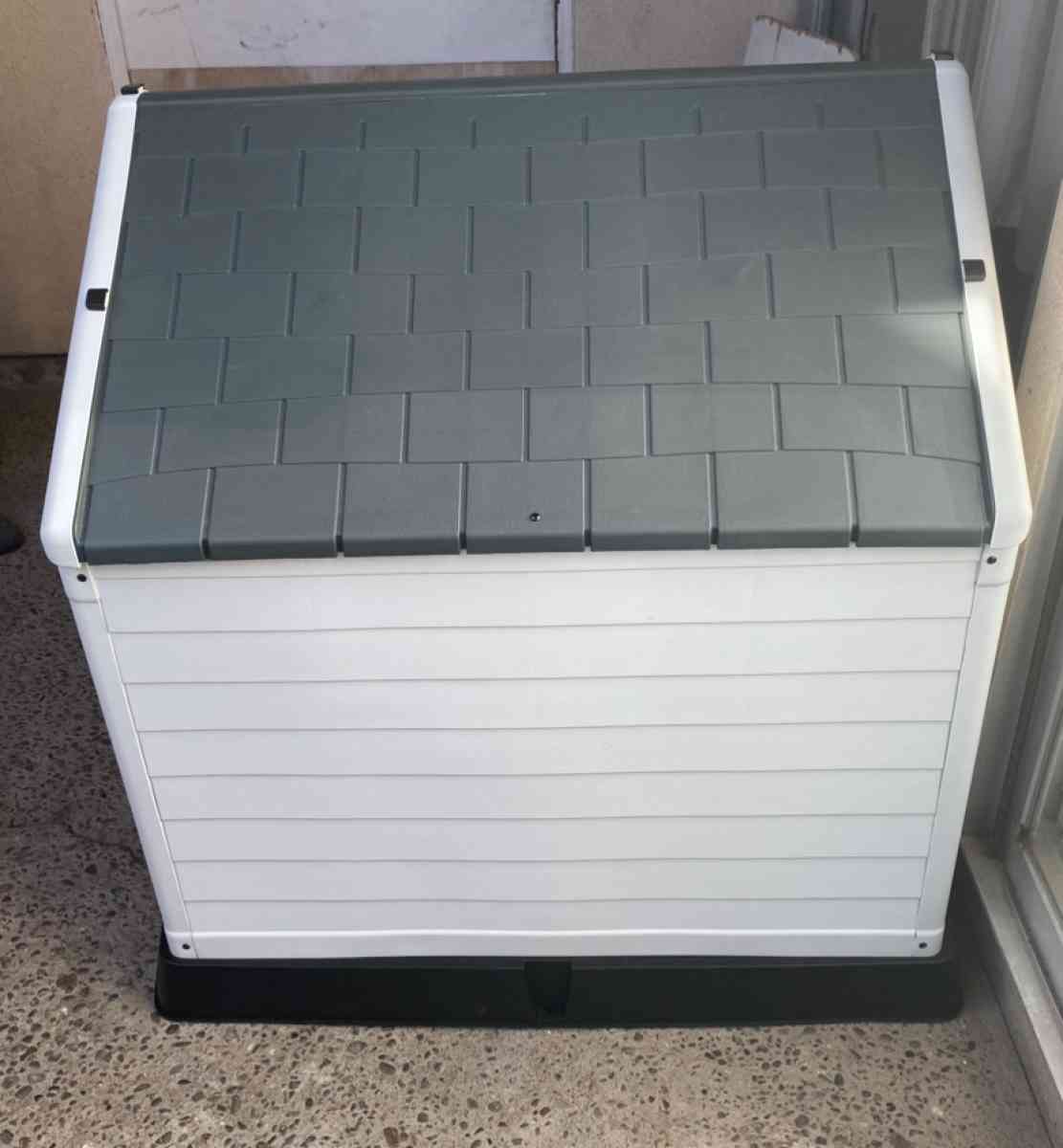 dog house - Salinas, California - FleaMarketBay