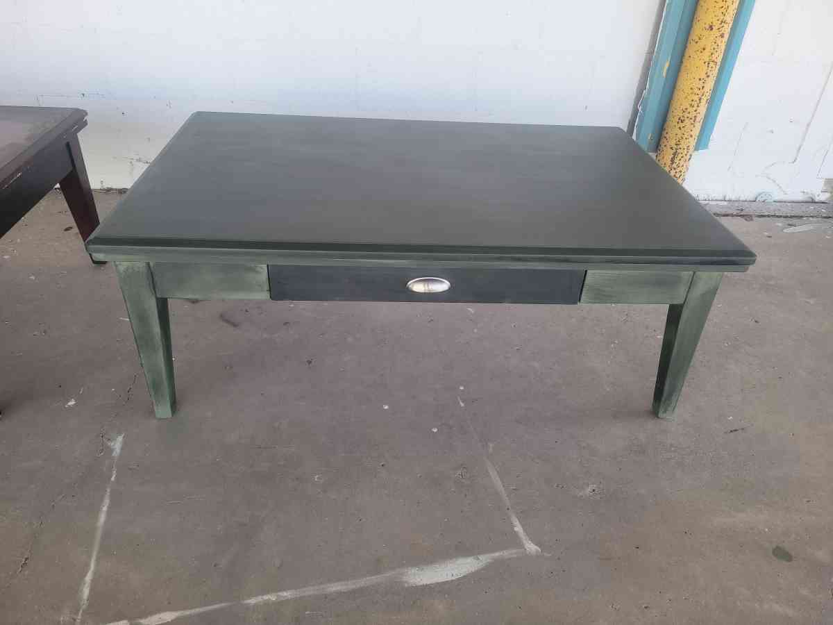 Coffee Table - Biloxi, Mississippi - FleaMarketBay